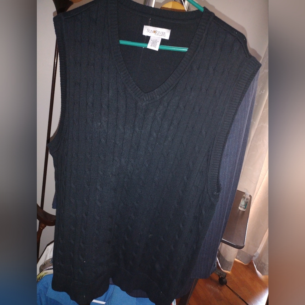 Men's black Vest